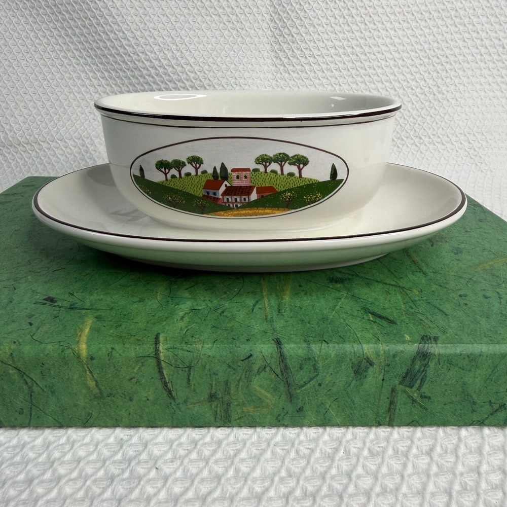 Villeroy & Boch Design Naif Gravy Boat Attached Underplate Folk Art Village